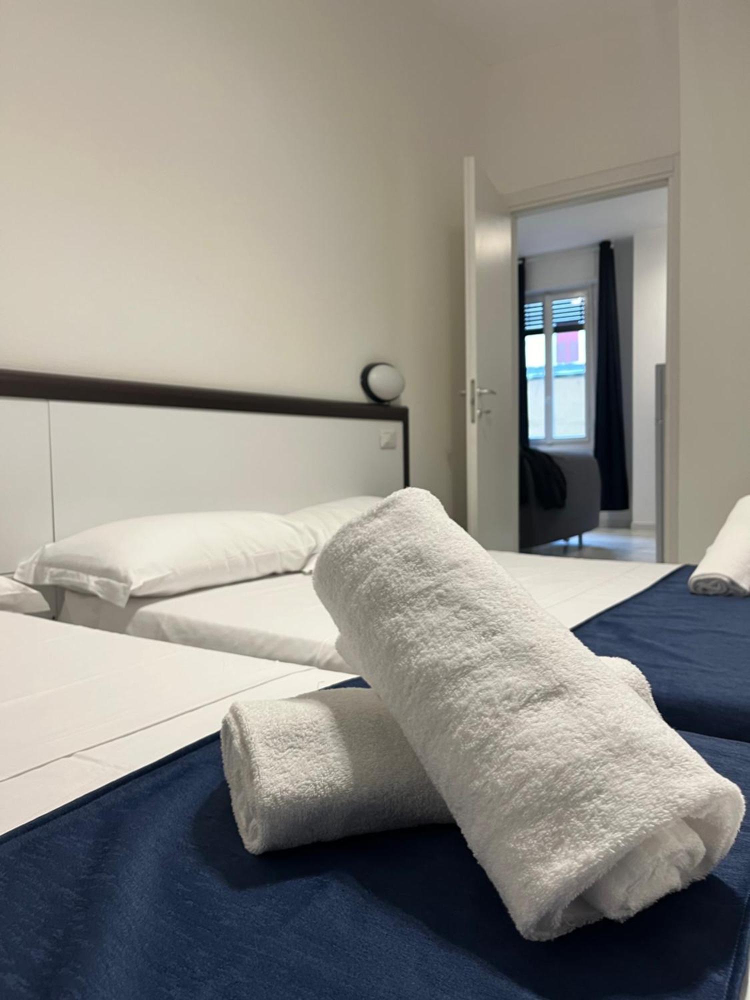 Jcube Apartments Bocconi Milano Bagian luar foto