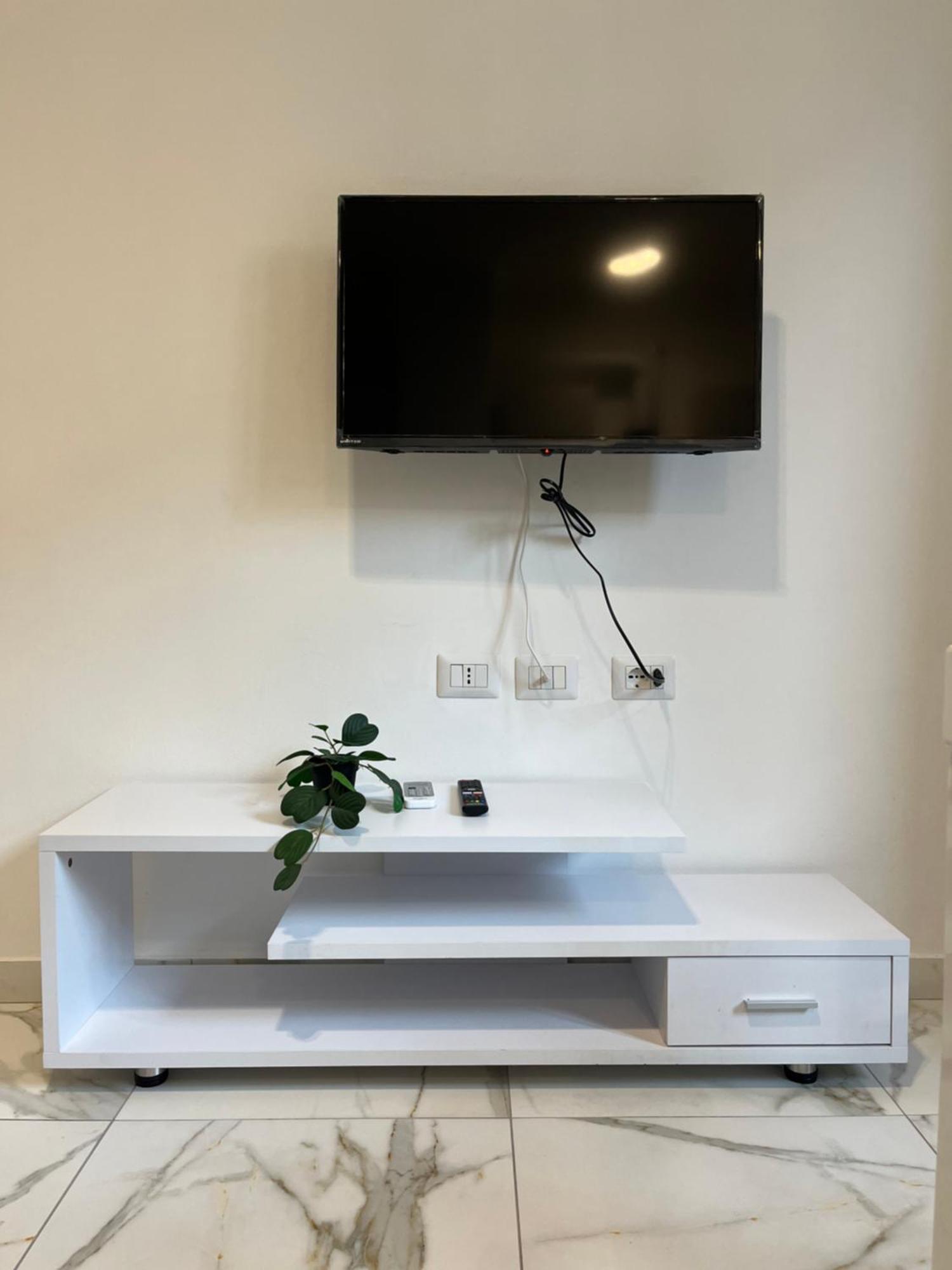 Jcube Apartments Bocconi Milano Bagian luar foto
